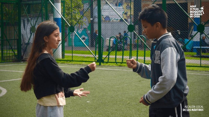 Alcaldía de Los Mártires promueve deporte y juego para la niñez