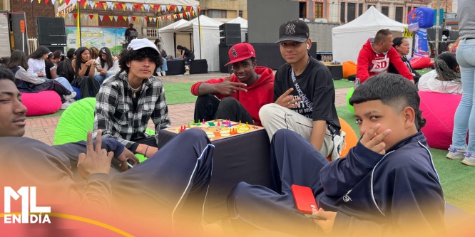 Foto Aparecen Jovenes que participan en el festival de La Juventud en el Voto Nacional 