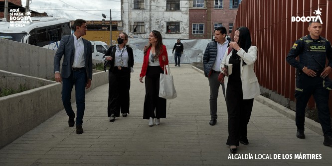 Foto Cumplimineto de Acción Popular en la Favorita