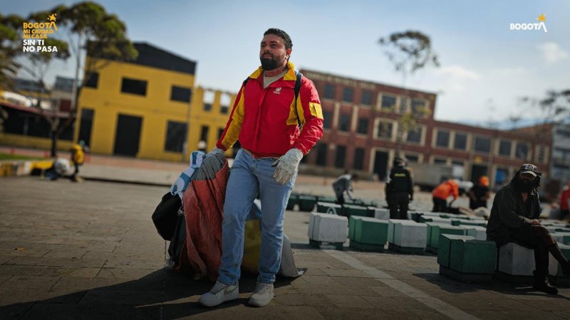 Jornada de recuperación de la plaza España - Localidad de Los mártires