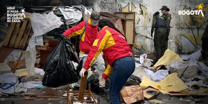 Foto_jornada_ambiental_en_los_martires