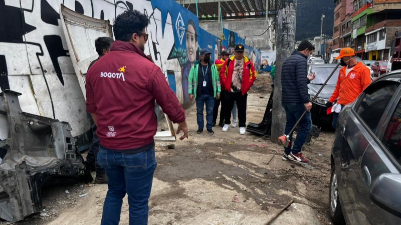 Foto_jornada_de_embellecimiento_voto_nacional_y_la_estanzuela_los_martires