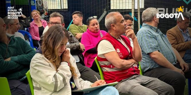 Foto Mesa de Trabajo Plan Navidad - Localidad de los Mártires