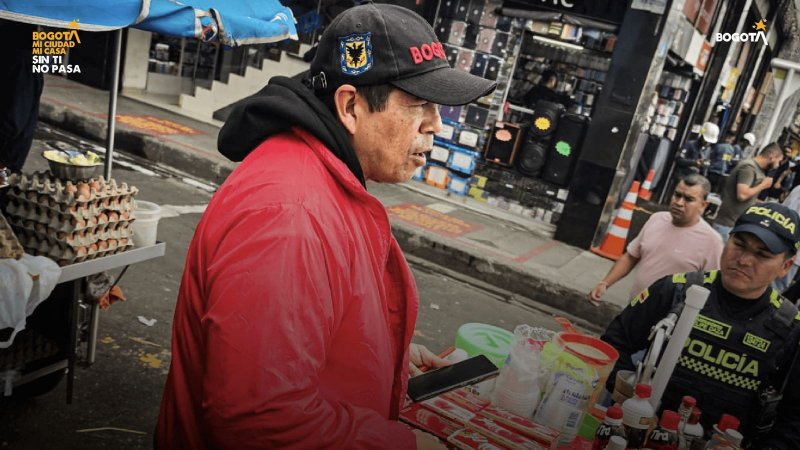 Foto_sensibilización_uso_espacio_publico_los_martires