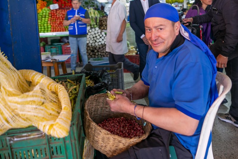 Foto de emprendedor de la plaza de mercado de Paloquemao