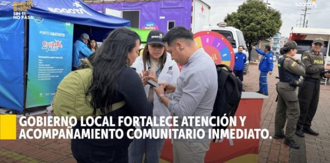 Foto_lanzamiento_Unidad_Móvil_de_ Derechos_Humanos
