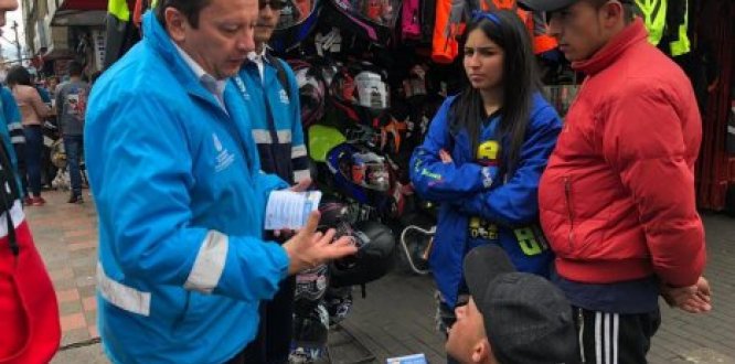 Jornada de sensibilización del espacio público en La Favorita