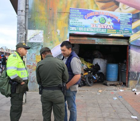 Operativo en bodegas de reciclaje dejó un local sellado