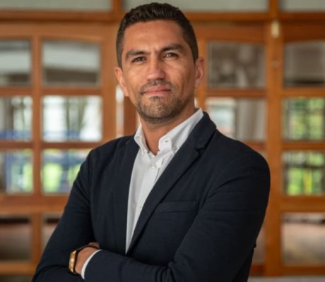 John Jader Suárez Delgado - Alcalde Local de Los Mártires