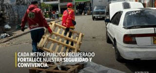 Jornada de Recuperación de espacio público en Plaza España.